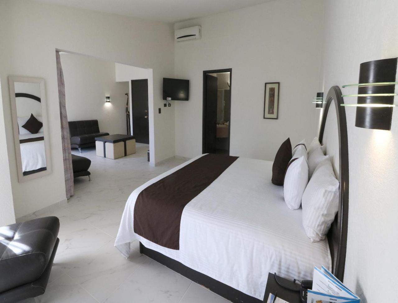 Mision Express Aguascalientes Zona Norte Exterior photo