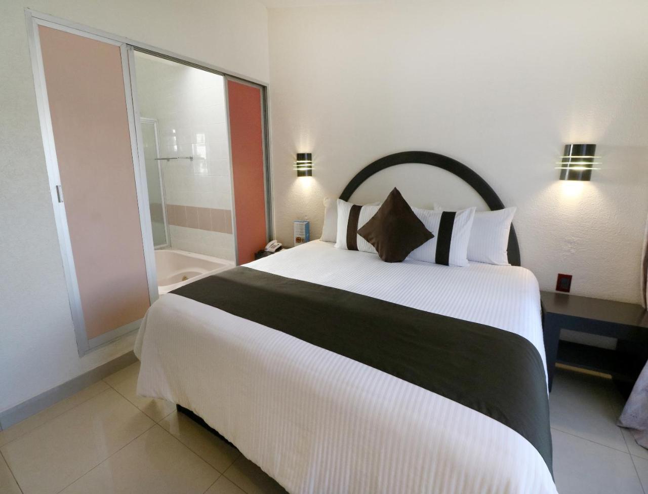 Mision Express Aguascalientes Zona Norte Exterior photo